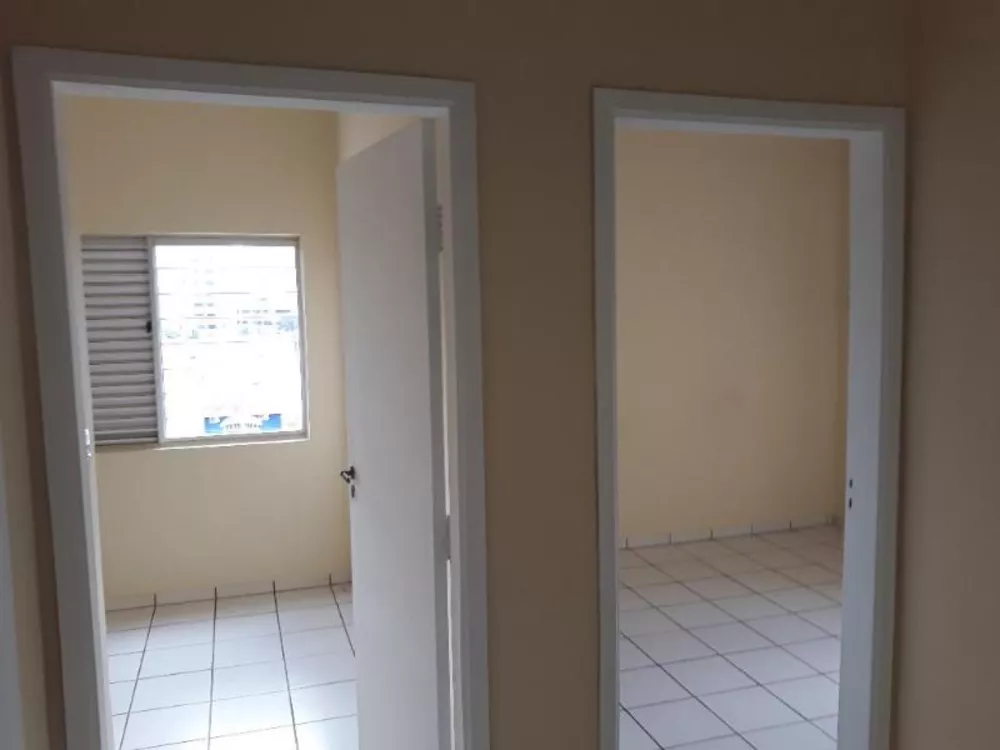 Apartamento para alugar com 3 quartos, 90m² - Foto 12