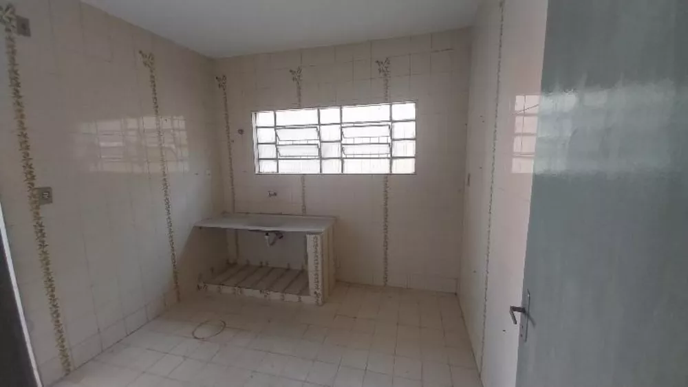 Casa para alugar com 3 quartos - Foto 8