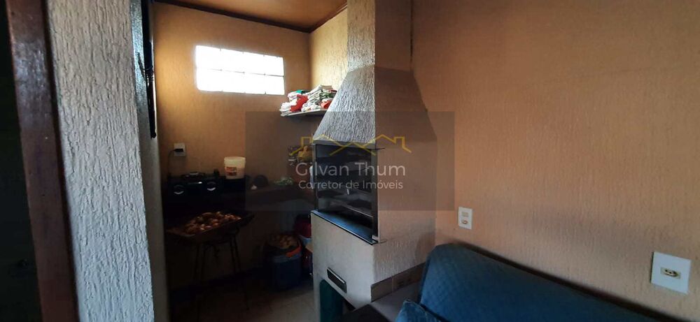 Casa à venda com 2 quartos, 130m² - Foto 3