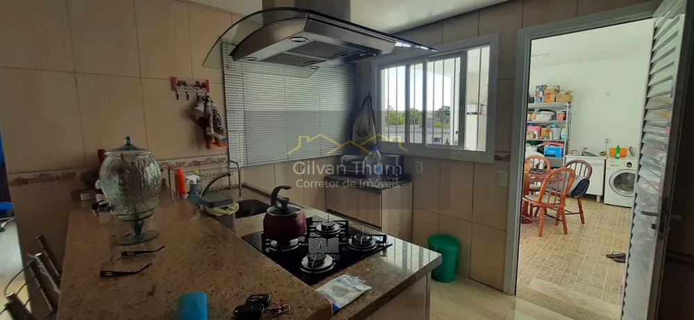 Casa, 4 quartos, 240 m² - Foto 4