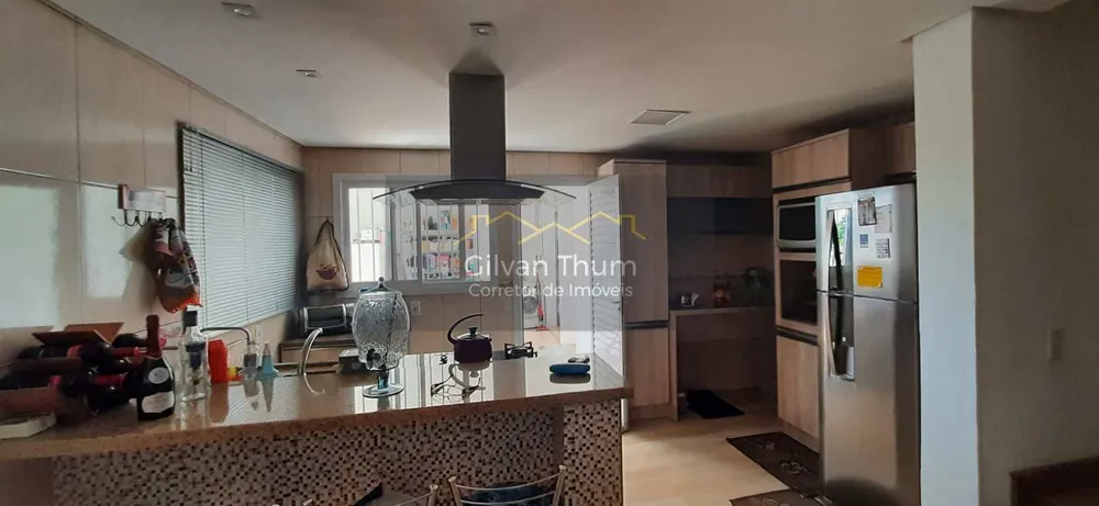 Casa, 4 quartos, 240 m² - Foto 5