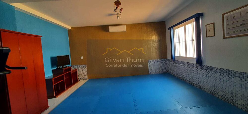 Casa, 4 quartos, 240 m² - Foto 4