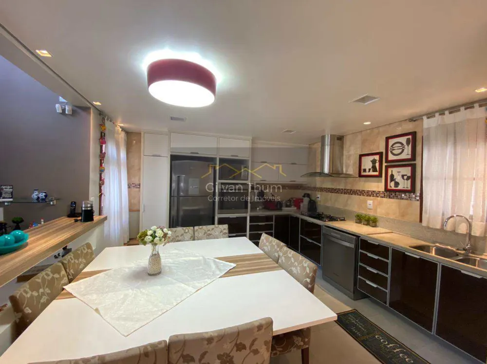 Casa, 3 quartos, 200 m² - Foto 7
