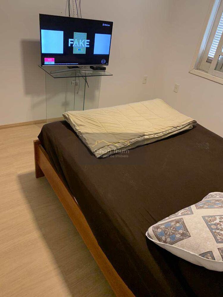 Casa à venda com 2 quartos, 200m² - Foto 7