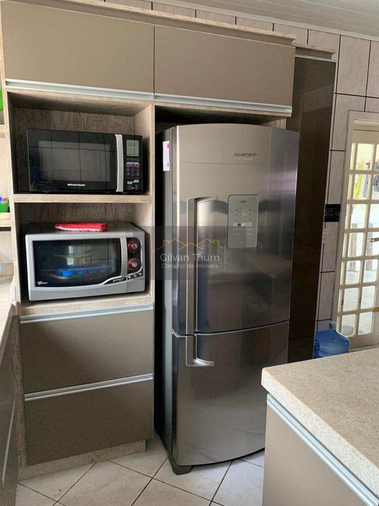 Casa à venda com 2 quartos, 200m² - Foto 5