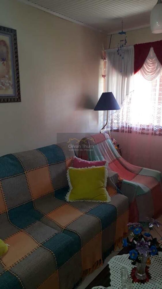 Casa à venda com 2 quartos, 90m² - Foto 1