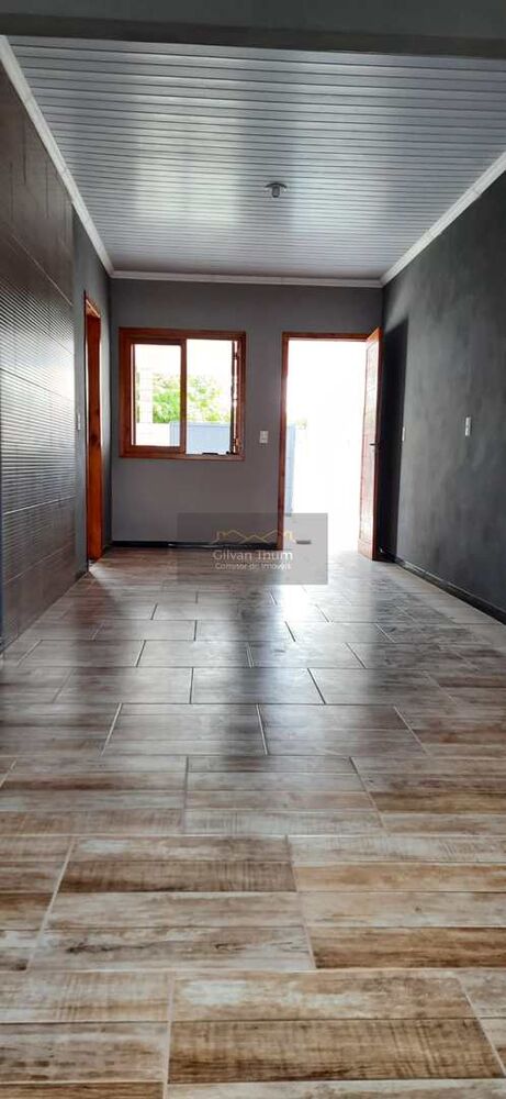 Casa à venda com 2 quartos, 63m² - Foto 1
