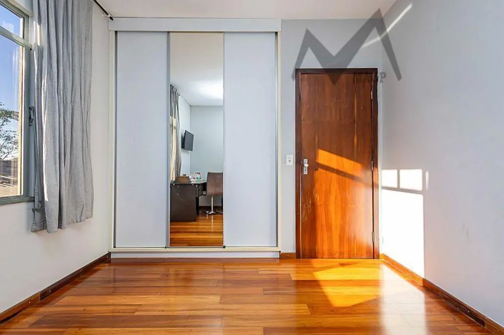 Casa, 5 quartos, 232 m² - Foto 9
