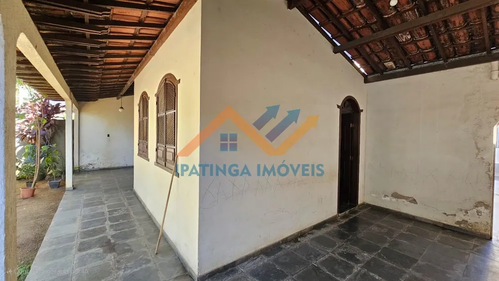 Casa, 3 quartos, 219 m² - Foto 2