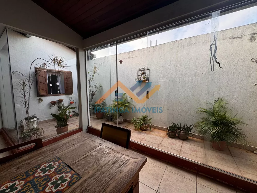Casa, 3 quartos, 260 m² - Foto 2