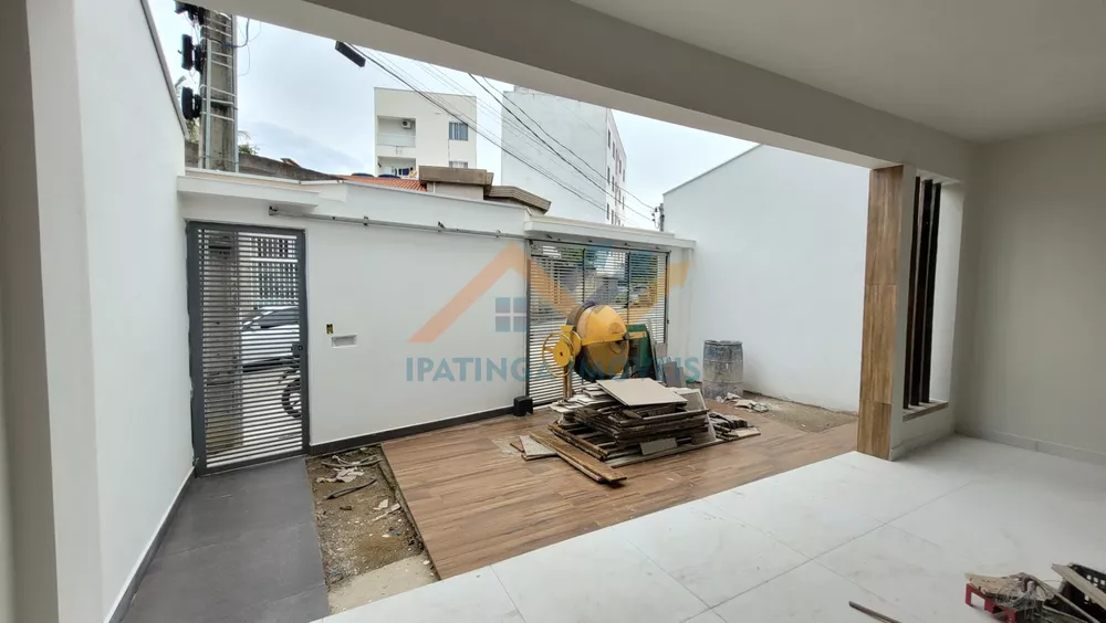 Casa à venda com 3 quartos, 330m² - Foto 22