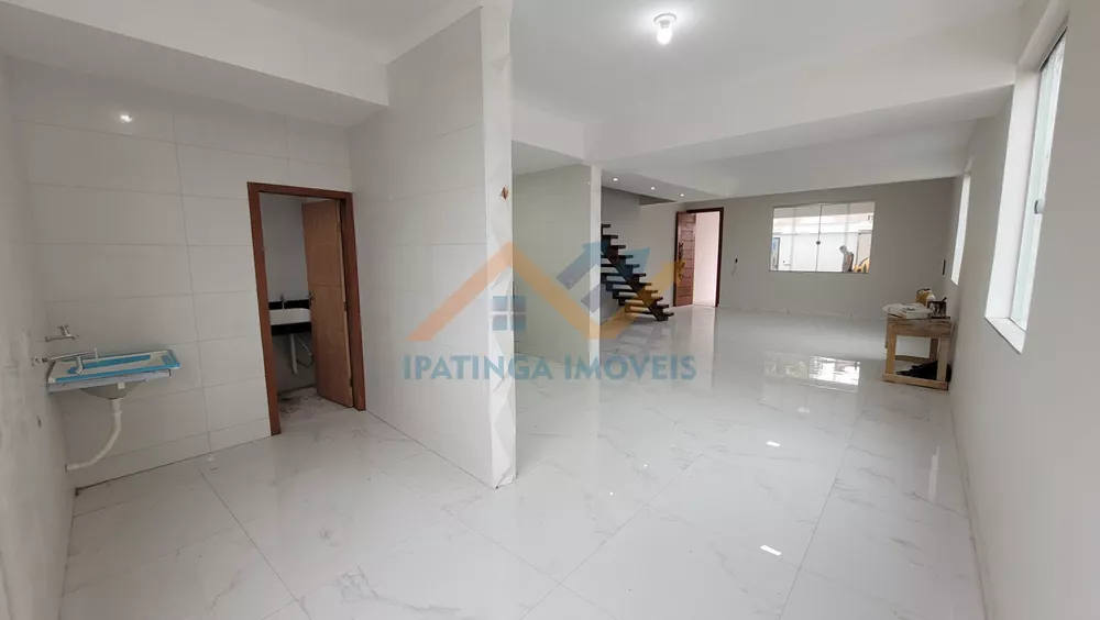 Casa à venda com 3 quartos, 330m² - Foto 8