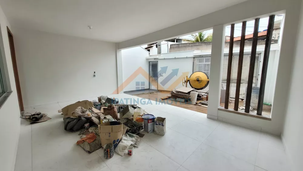 Casa à venda com 3 quartos, 330m² - Foto 21