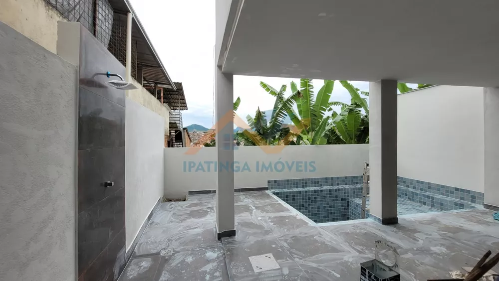 Casa à venda com 3 quartos, 330m² - Foto 18