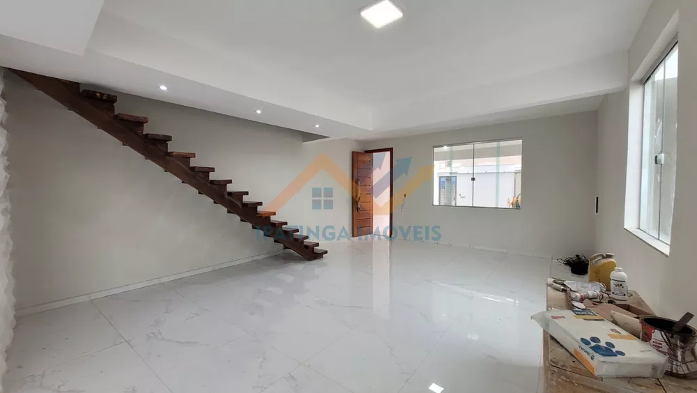 Casa à venda com 3 quartos, 330m² - Foto 3