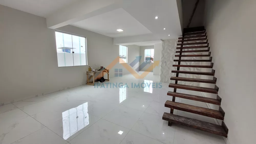 Casa à venda com 3 quartos, 330m² - Foto 5