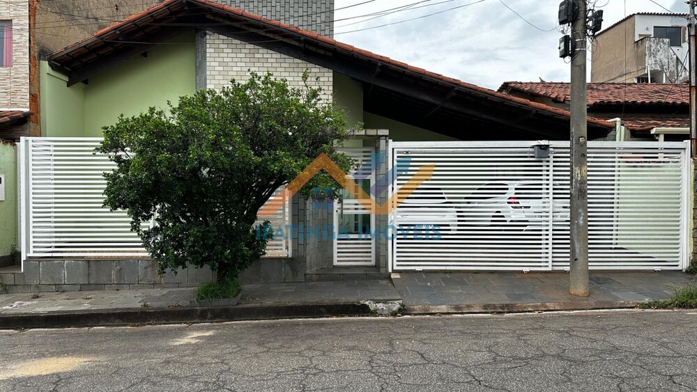 Casa, 3 quartos, 270 m² - Foto 1