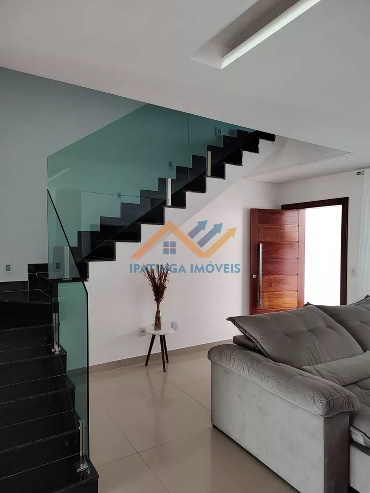 Casa à venda com 3 quartos, 240m² - Foto 4