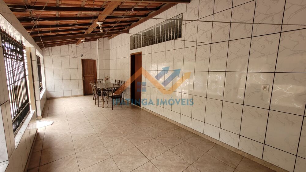 Casa, 3 quartos, 196 m² - Foto 2
