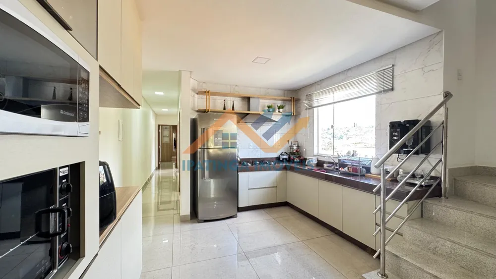 Cobertura, 3 quartos, 220 m² - Foto 10