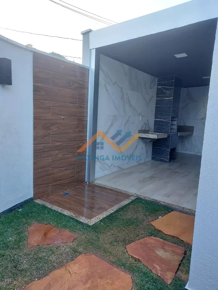 Casa à venda com 3 quartos, 140m² - Foto 3