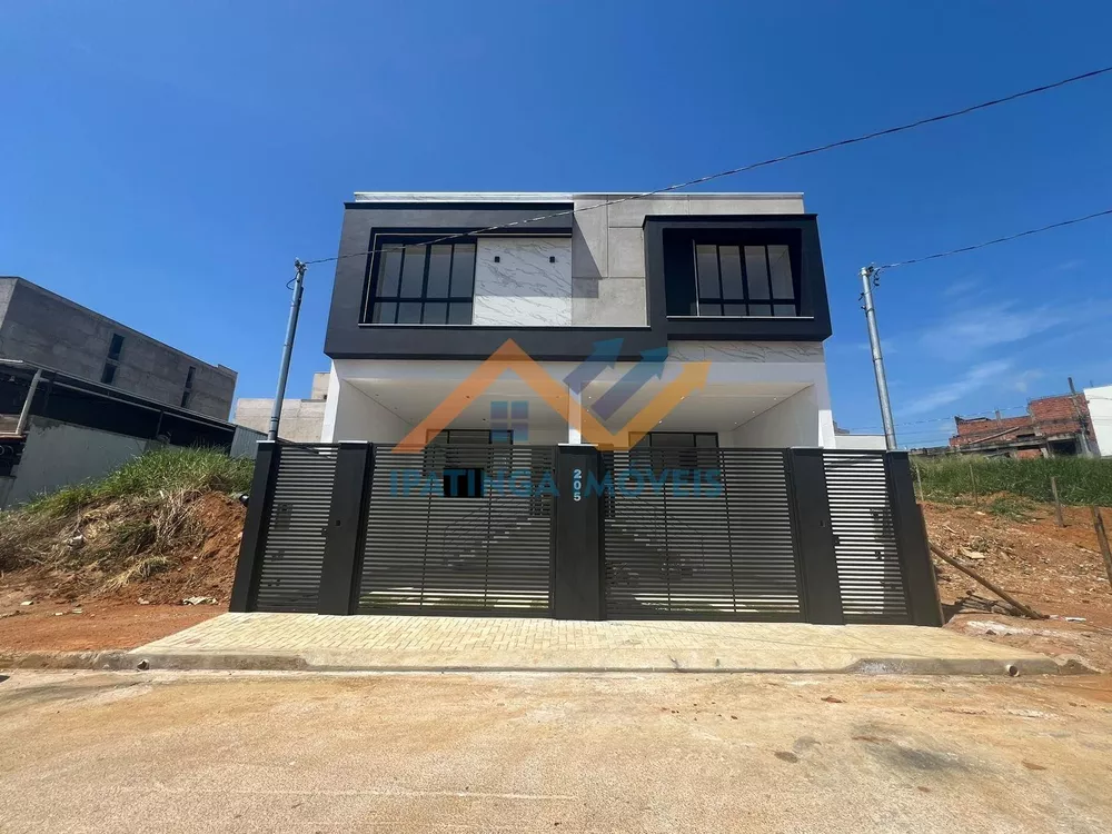 Casa à venda com 3 quartos, 170m² - Foto 1