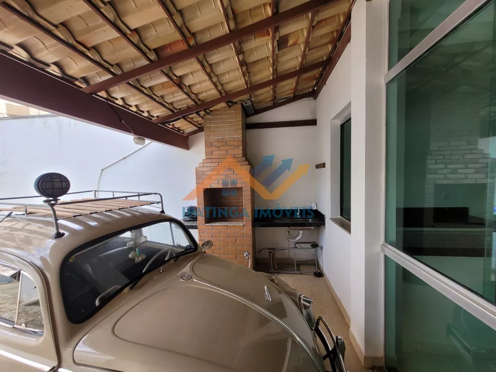 Casa à venda com 3 quartos, 71m² - Foto 4