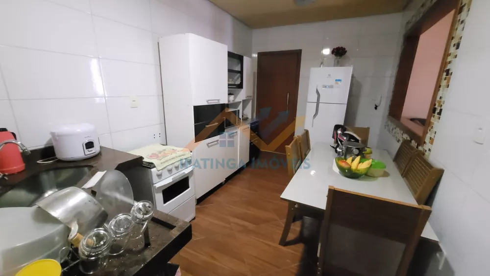 Apartamento à venda com 3 quartos, 98m² - Foto 4