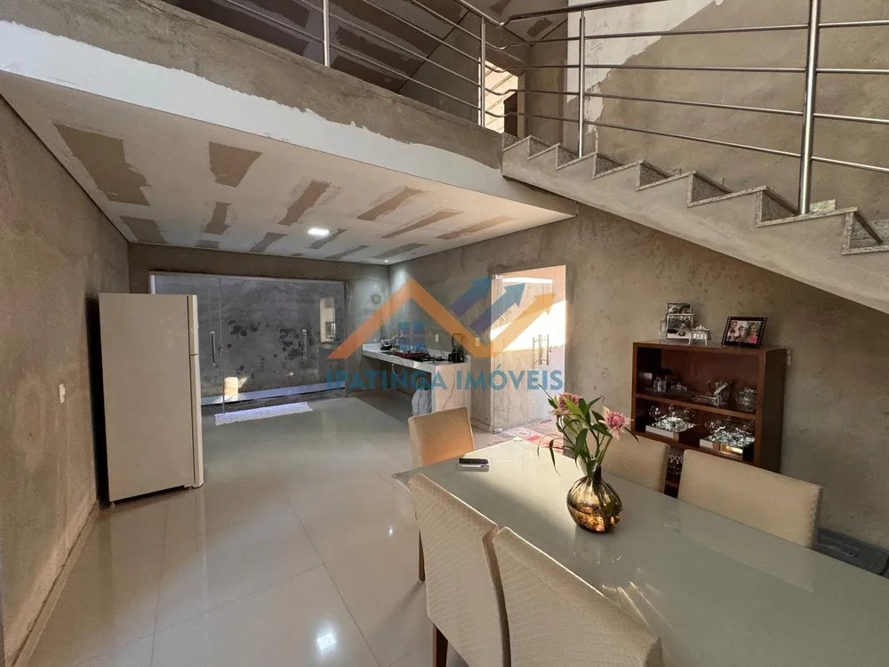 Casa, 3 quartos, 250 m² - Foto 2