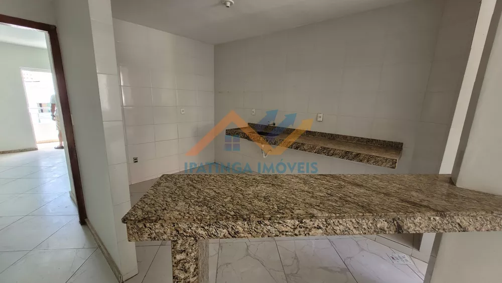 Apartamento à venda com 2 quartos, 80m² - Foto 2