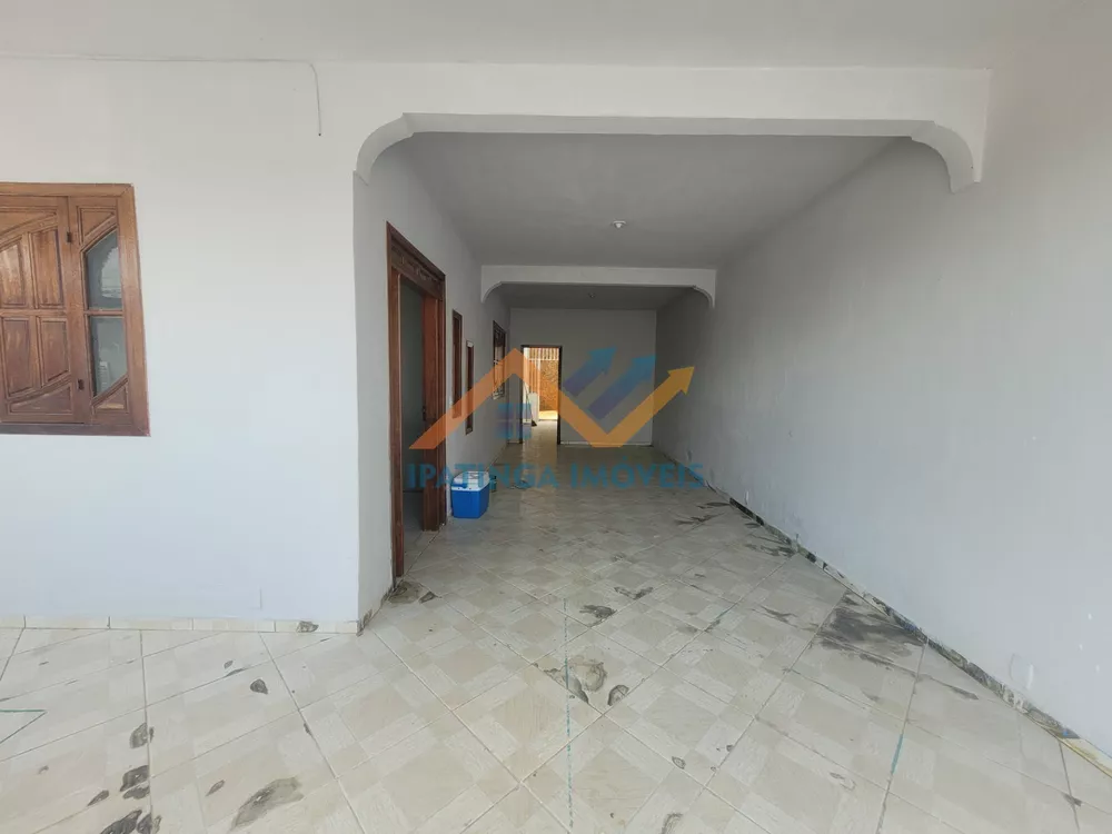 Casa à venda com 3 quartos, 170m² - Foto 2