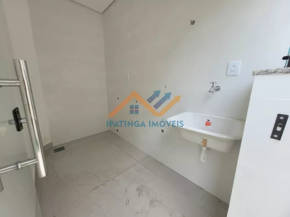 Casa à venda com 3 quartos, 110m² - Foto 4