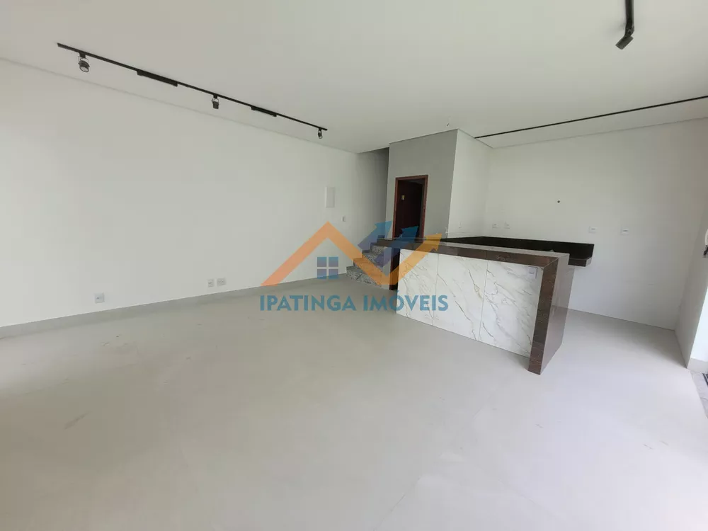 Casa à venda com 3 quartos, 110m² - Foto 5