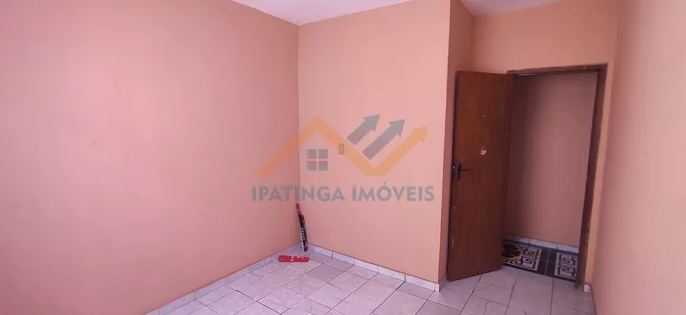 Casa à venda com 3 quartos, 300m² - Foto 3