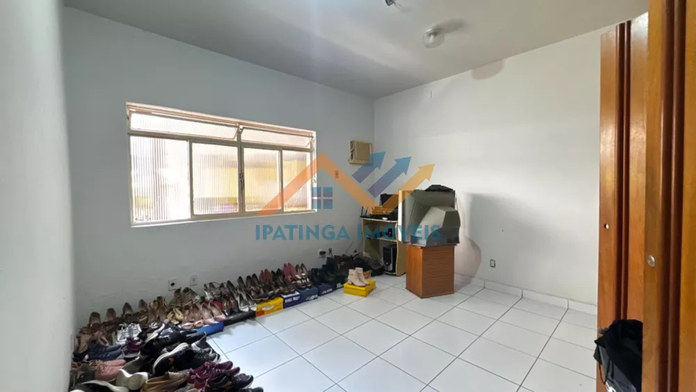 Casa, 4 quartos, 258 m² - Foto 3