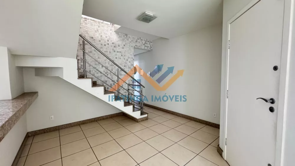 Apartamento à venda com 3 quartos, 156m² - Foto 1