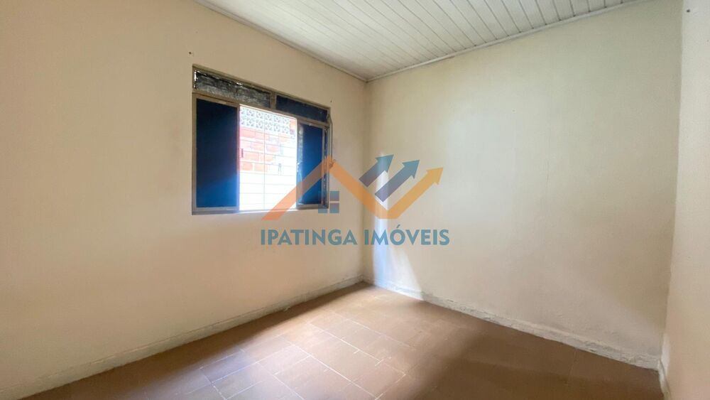 Casa à venda com 6 quartos, 340m² - Foto 3