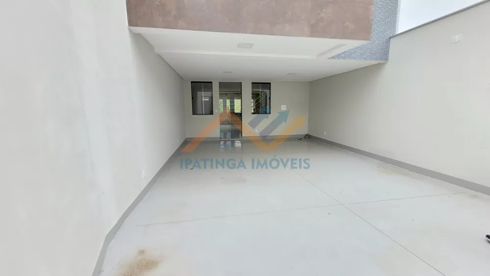 Casa à venda com 3 quartos, 135m² - Foto 3