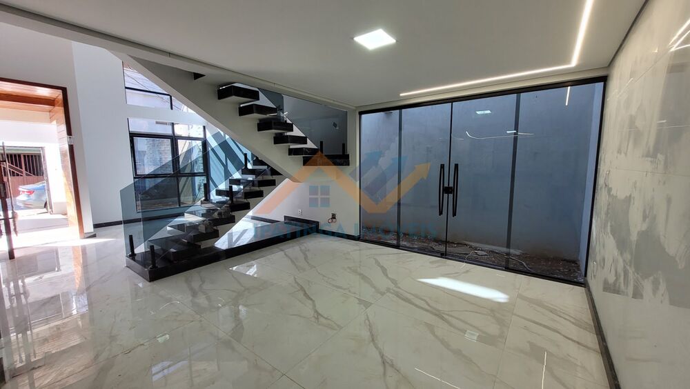 Casa, 3 quartos, 220 m² - Foto 2