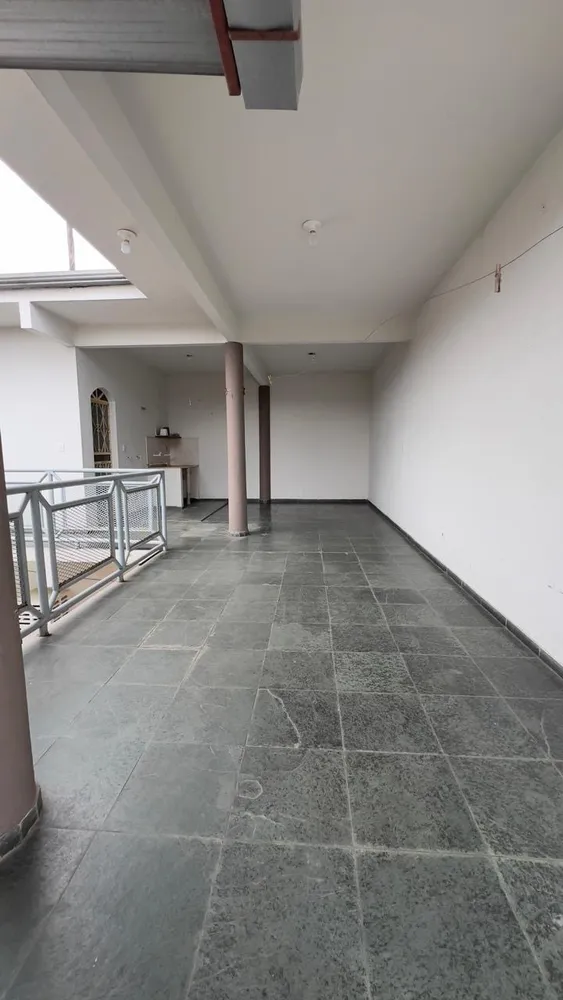 Casa, 6 quartos, 300 m² - Foto 1