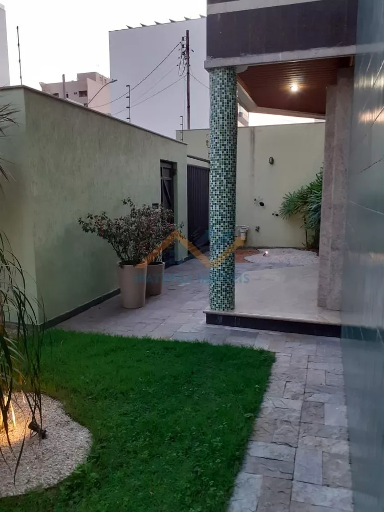 Apartamento à venda com 3 quartos, 171m² - Foto 3