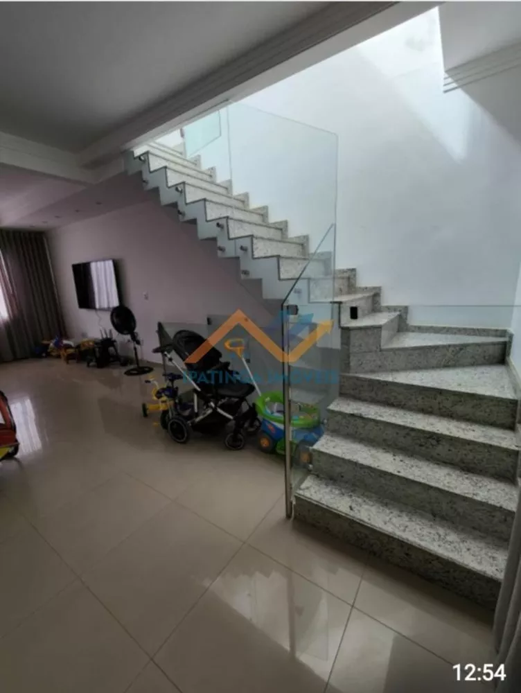 Casa, 3 quartos, 162 m² - Foto 1