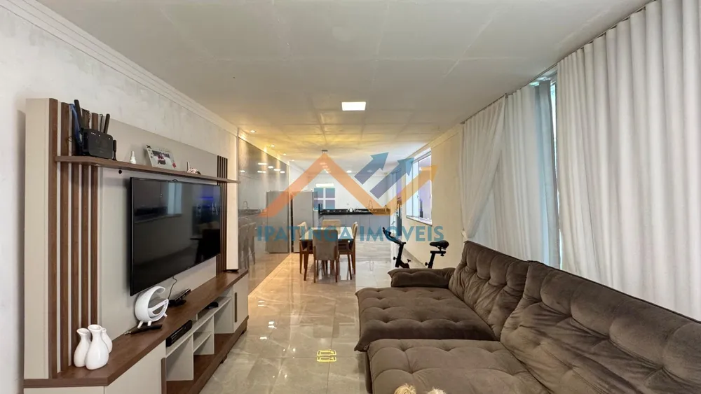 Casa, 3 quartos, 215 m² - Foto 13