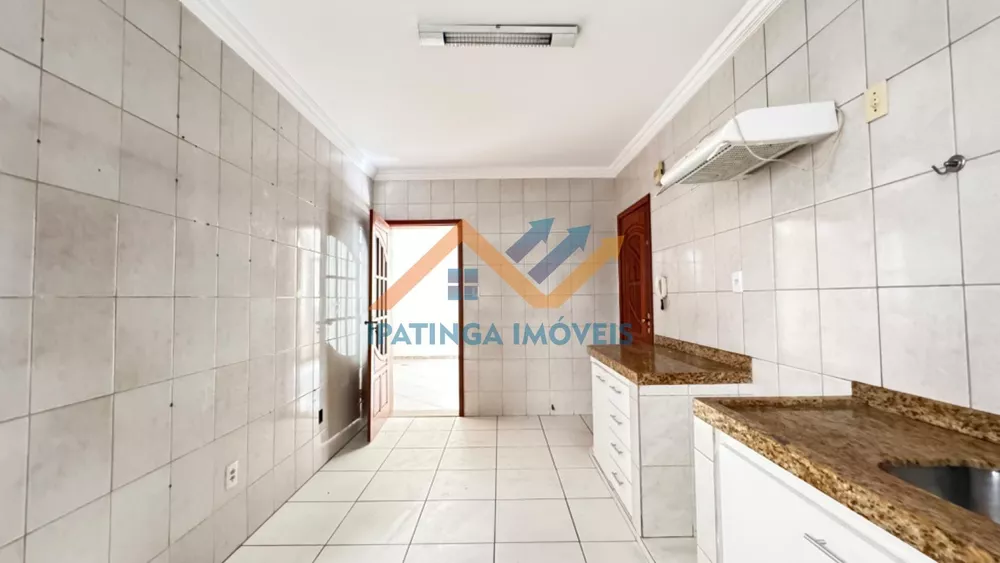 Apartamento à venda com 5 quartos, 150m² - Foto 3