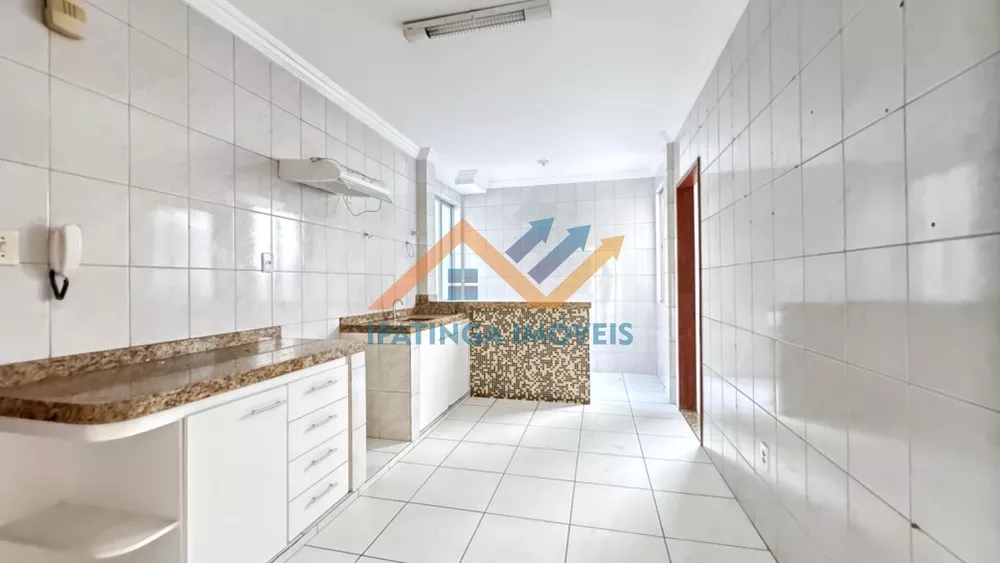 Apartamento à venda com 5 quartos, 150m² - Foto 2