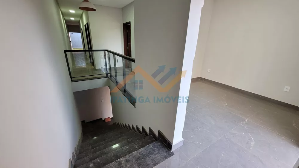 Casa à venda com 3 quartos, 152m² - Foto 3