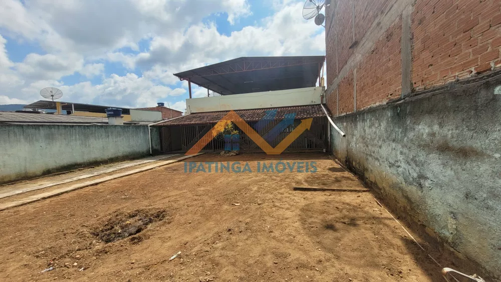 Casa à venda com 3 quartos, 150m² - Foto 2