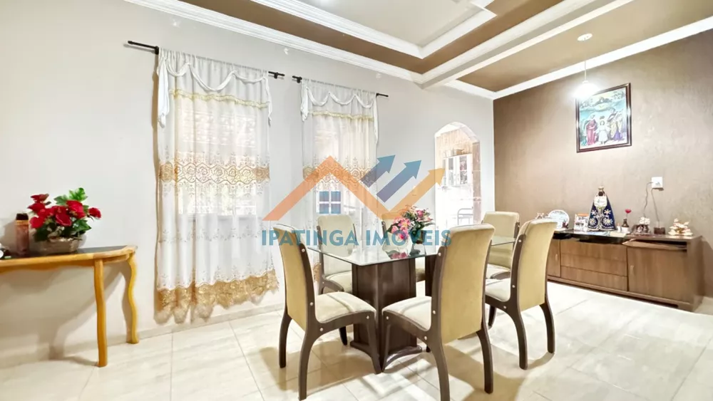 Chácara à venda com 3 quartos, 2105m² - Foto 2