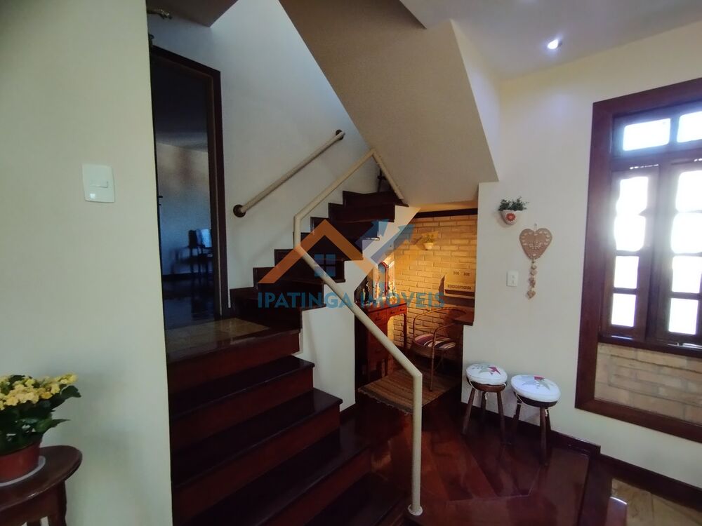 Casa, 3 quartos, 260 m² - Foto 1