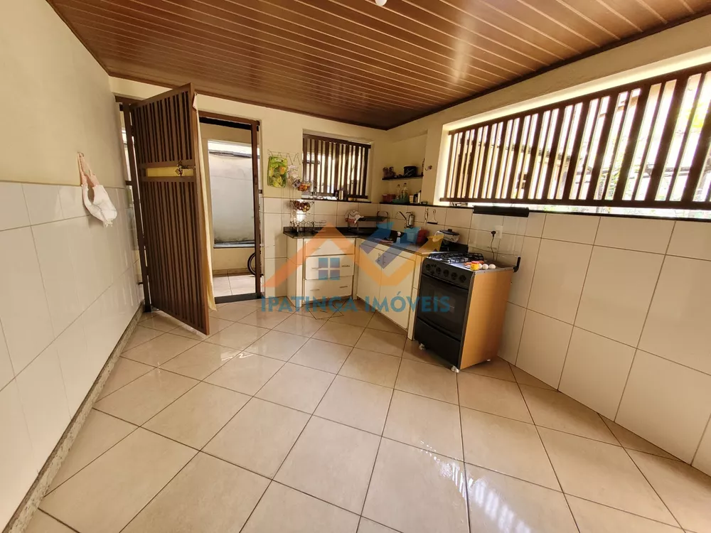 Casa, 4 quartos, 389 m² - Foto 2